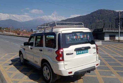 Transporte para Trekking en Nepal (2026–2027) | Reserva Jeeps, Coches y Vuelos Directamente